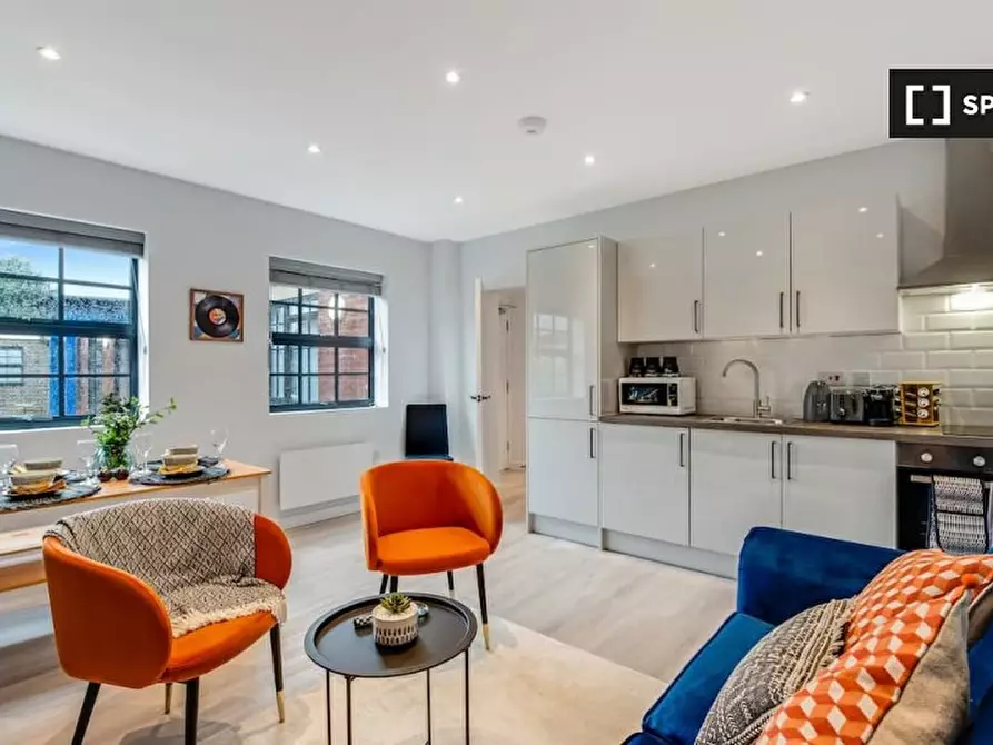 Immagine 13 di Appartamento in affitto  in Flat Devonshire House 577 High Road N17 6SB a Tottenham