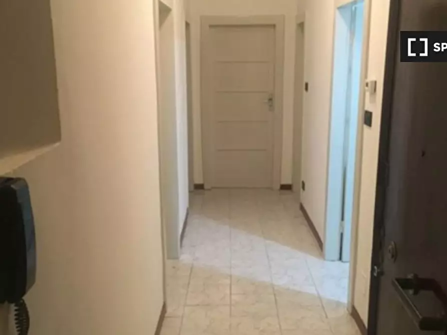 Immagine 9 di Camera condivisa in affitto  in Via de' Carracci a Bologna