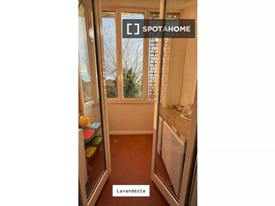 Immagine 17 di Appartamento in affitto  in Via Ascrea a Roma