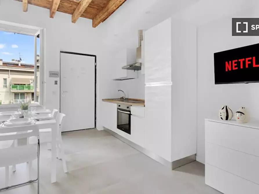 Immagine 17 di Appartamento in affitto  in Viale Monza a Milano