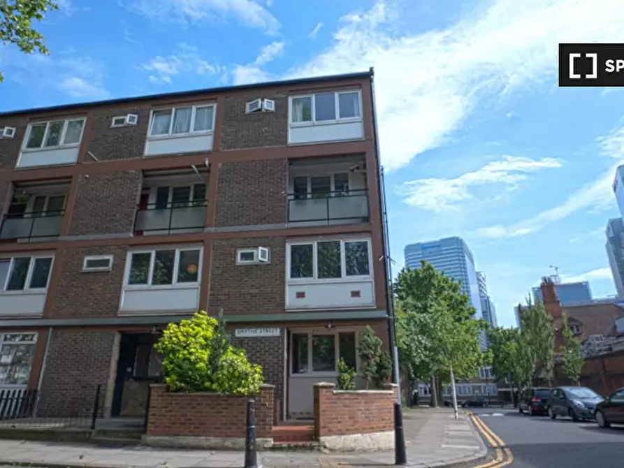 Immagine 8 di Camera condivisa in affitto  in Smythe St a Poplar