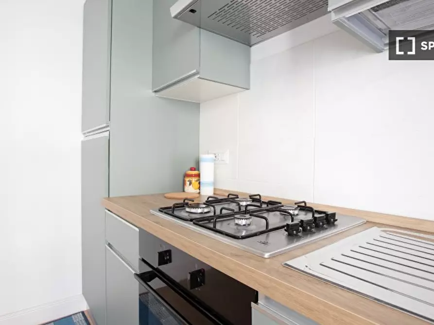 Immagine 13 di Appartamento in affitto  in Via Ampio Flaviano a Roma