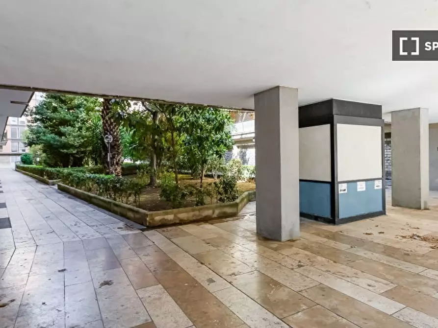 Immagine 15 di Camera condivisa in affitto  in Via Ostiense a Roma