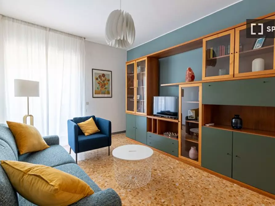 Immagine 1 di Appartamento in affitto  in Via Tripolitania a Roma