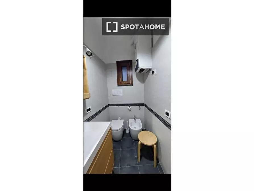 Immagine 6 di Camera condivisa in affitto  in Via S. Giovanni Maggiore Pignatelli a Napoli