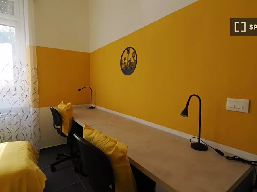 Immagine 3 di Camera condivisa in affitto  in Corso Peschiera a Torino