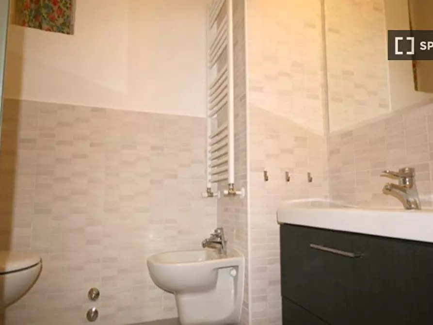 Immagine 7 di Camera condivisa in affitto  in Viale Abruzzi a Milano