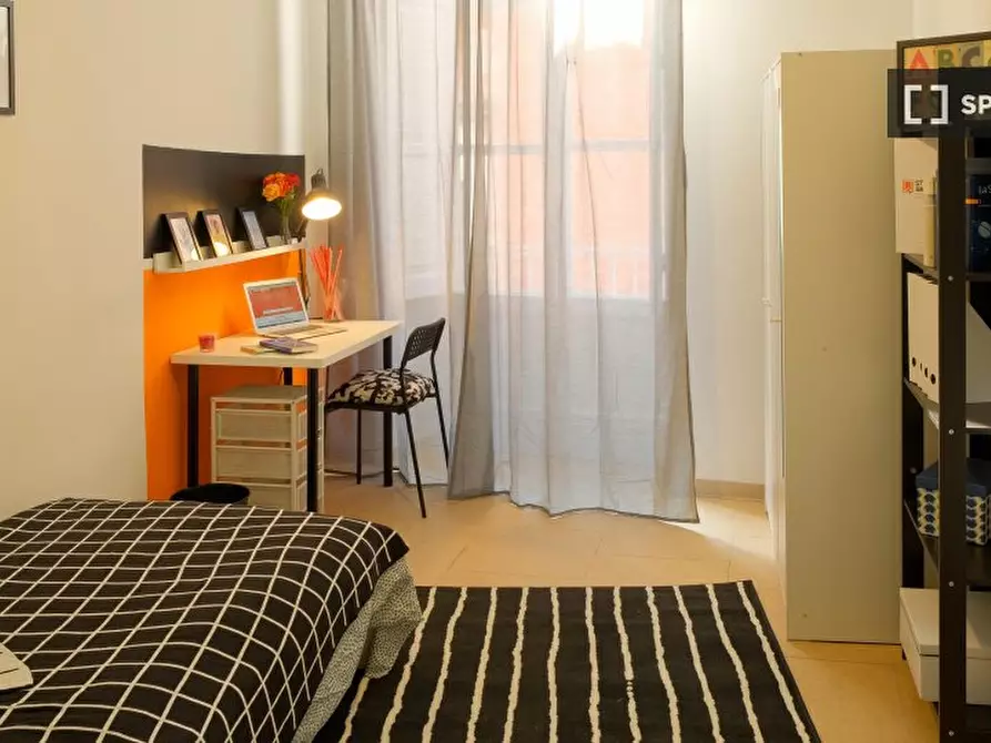 Immagine 17 di Camera condivisa in affitto  in Via Francesco Saverio Correra int. 15 a Napoli