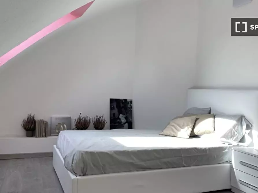 Immagine 2 di Camera condivisa in affitto  in Giovanni Maria a Milano