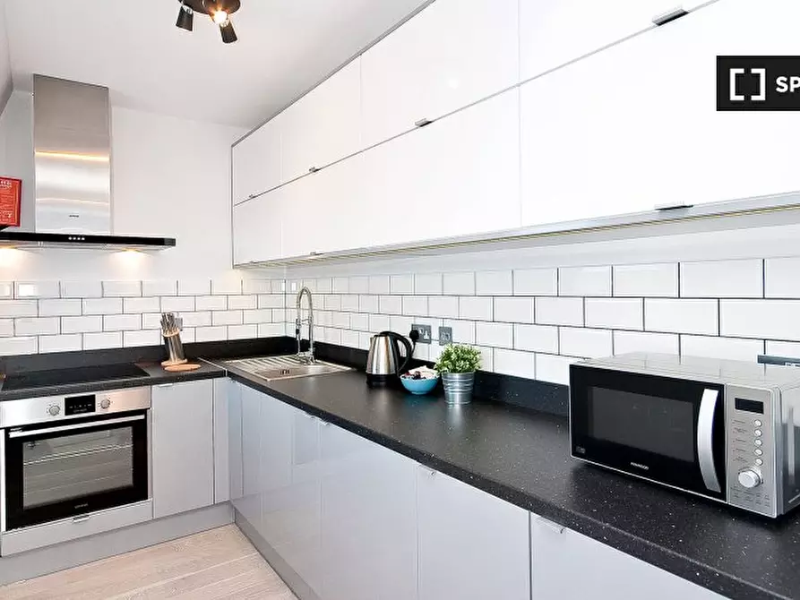 Immagine 5 di Appartamento in affitto  in Flat Heinze Building a Islington