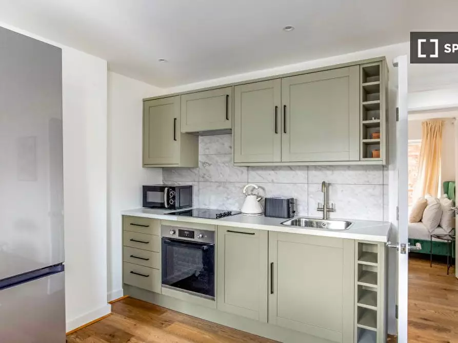 Immagine 6 di Appartamento in affitto  in Tottenham St a Camden Town