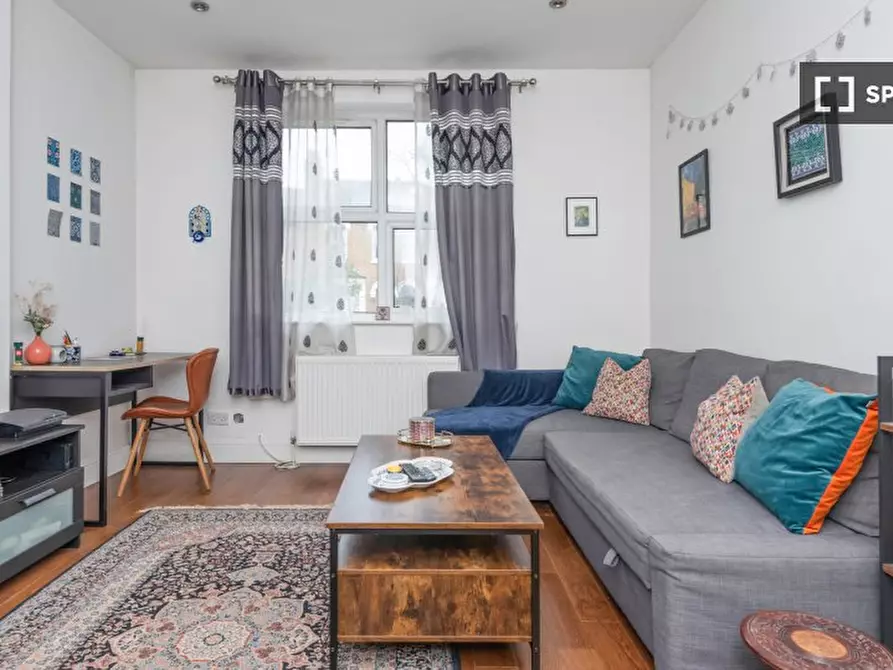 Immagine 2 di Appartamento in affitto  in Sydney Road a Tottenham