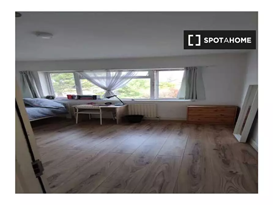 Immagine 3 di Camera condivisa in affitto  in Friary Rd a Ealing