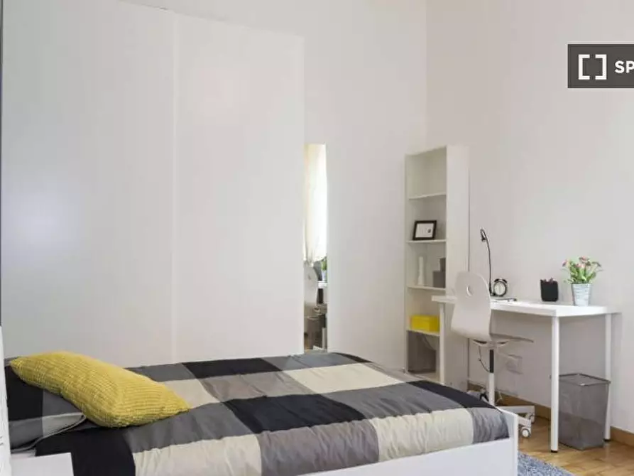 Immagine 1 di Camera condivisa in affitto  in Via Tarquinio Prisco a Milano