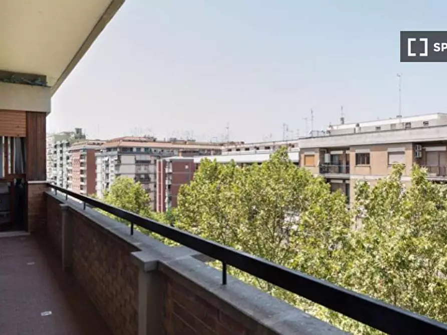 Immagine 14 di Camera condivisa in affitto  in Via Nocera Umbra a Roma