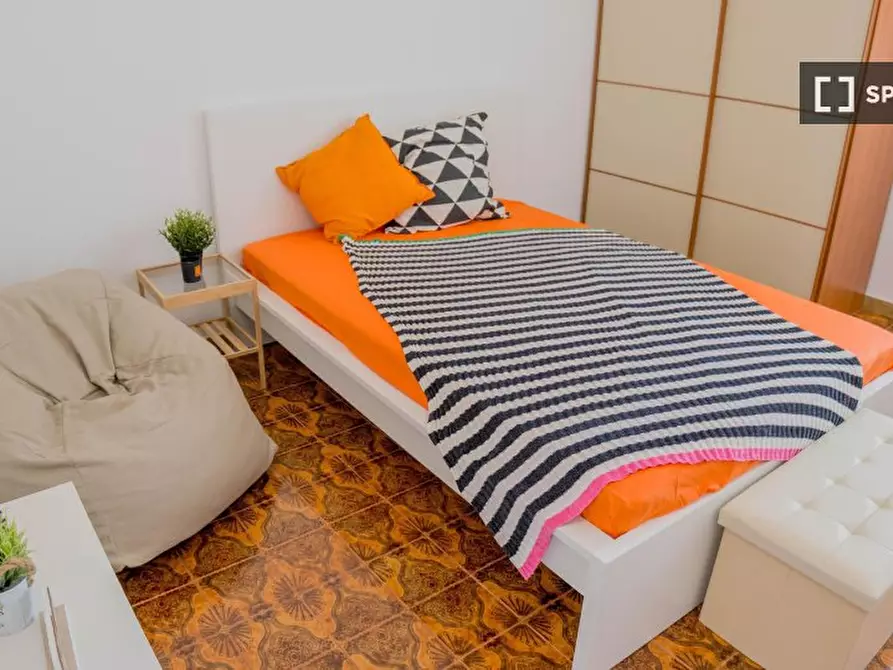 Immagine 2 di Camera condivisa in affitto  in Goldoni a Cagliari