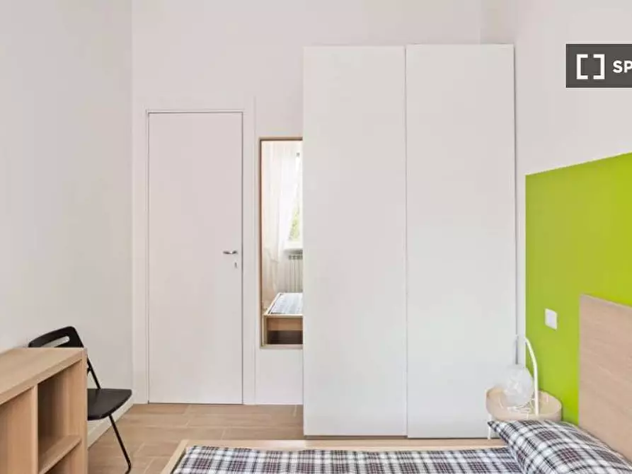 Immagine 4 di Camera condivisa in affitto  in Viale Legioni Romane a Milano