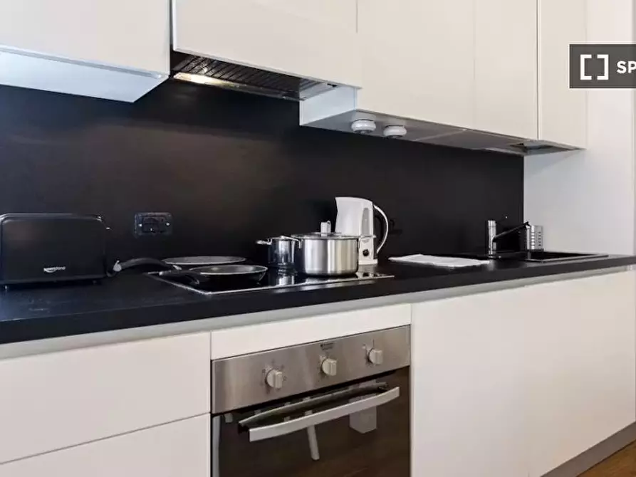 Immagine 18 di Appartamento in affitto  in Via Broccaindosso a Bologna