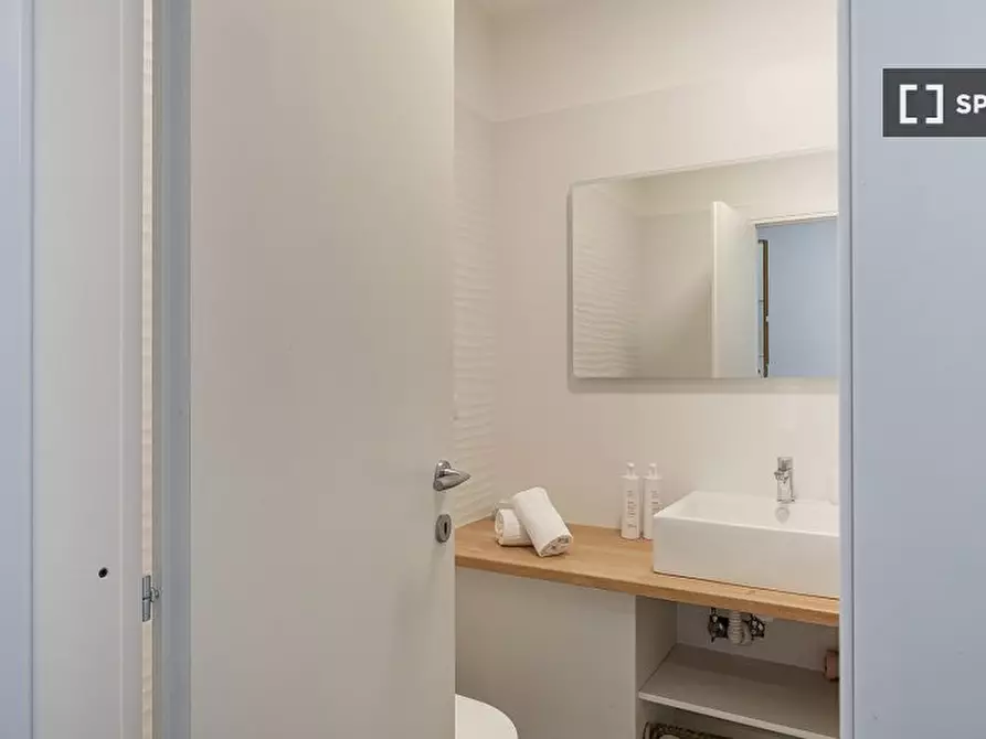 Immagine 5 di Ufficio in affitto  in Via di Sottoripa a Genova