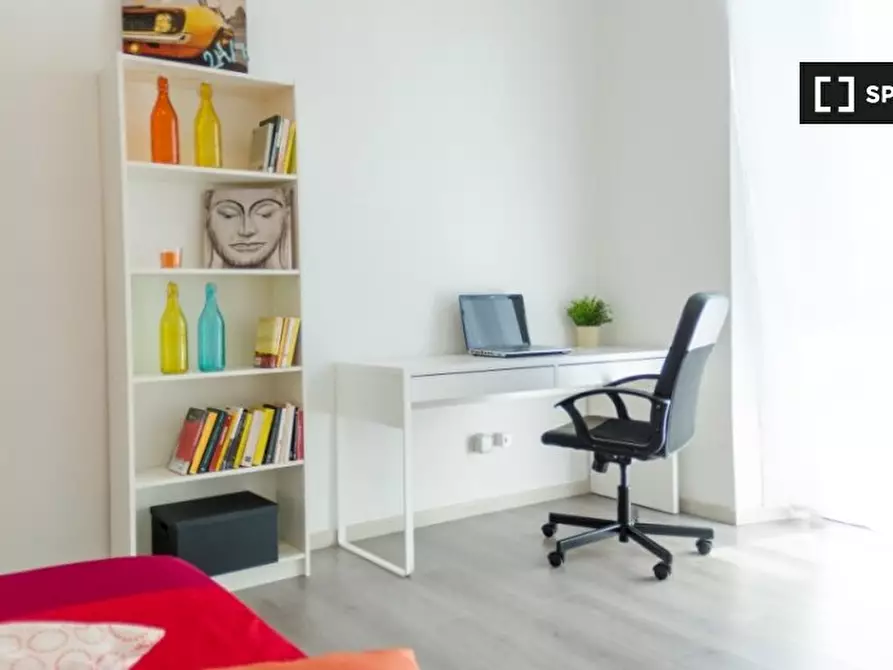 Immagine 1 di Camera condivisa in affitto  in Piazza Tancredi Galimberti a Torino