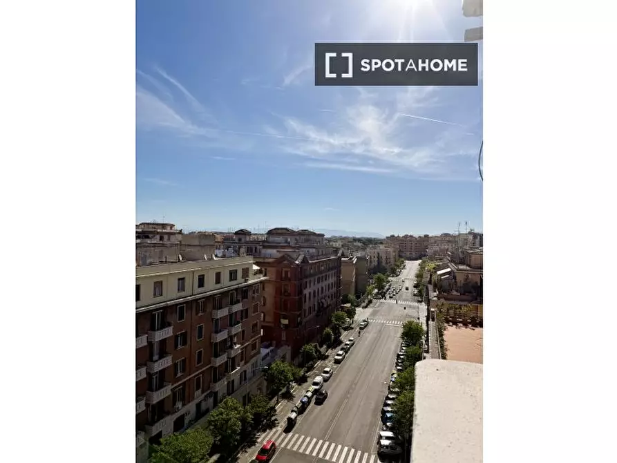 Immagine 14 di Appartamento in affitto  in Via Taranto a Roma