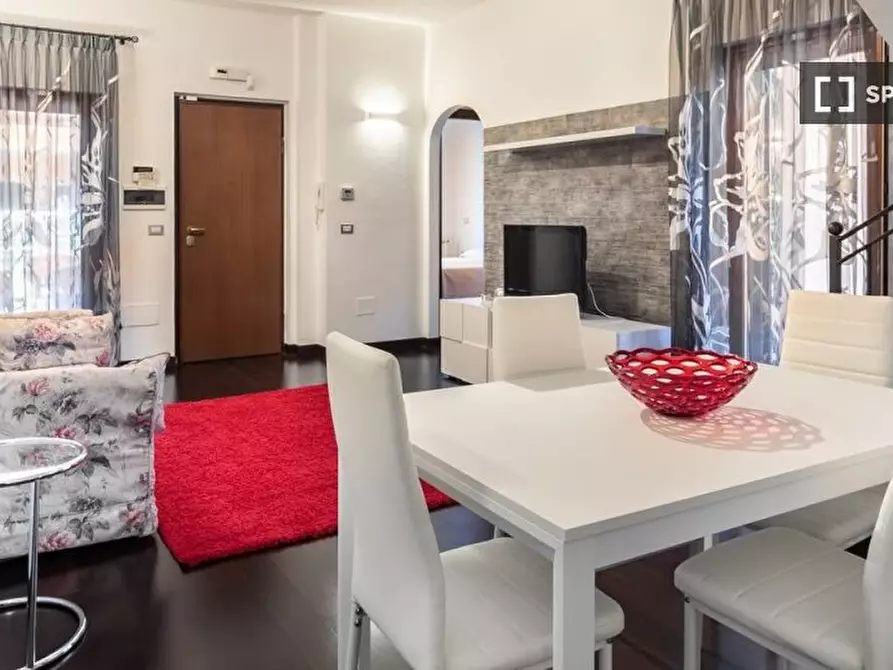 Immagine 10 di Appartamento in affitto  in Viale dei Romagnoli a Roma