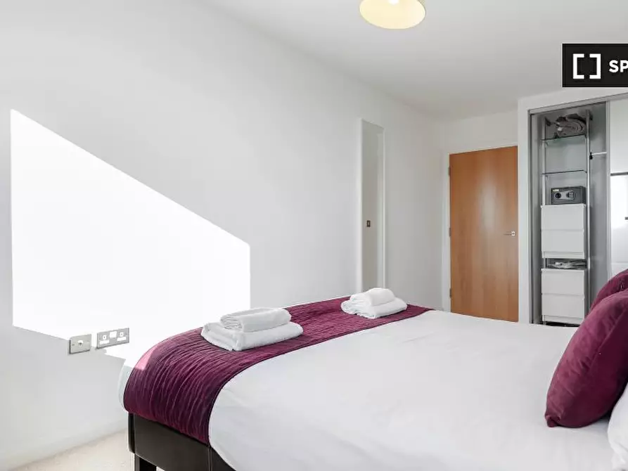 Immagine 15 di Appartamento in affitto  in Stanley Rd a Merton