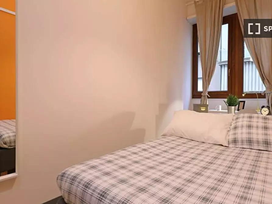 Immagine 5 di Camera condivisa in affitto  in Via dei Giornalisti a Roma