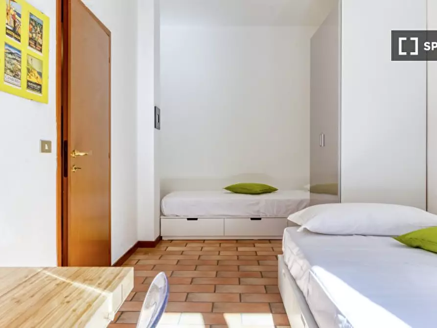 Immagine 11 di Appartamento in affitto  in Via Castiglione a Bologna