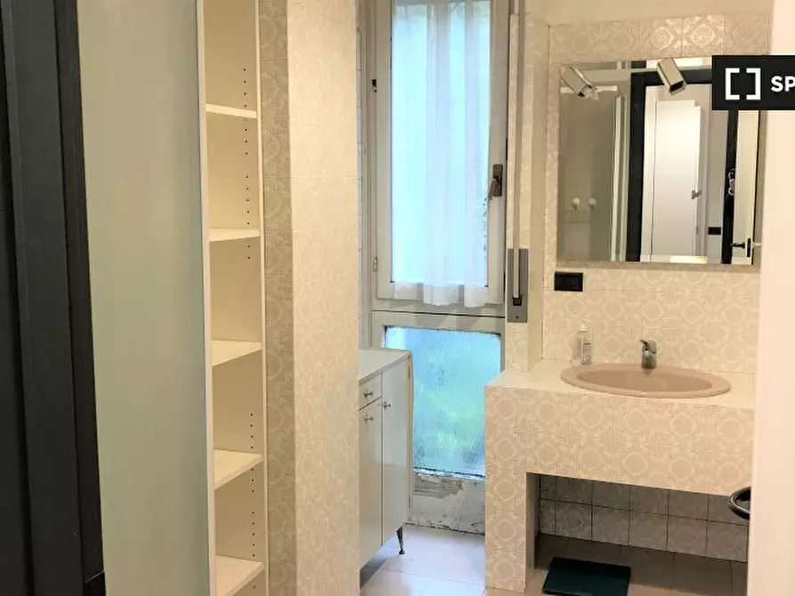 Immagine 13 di Camera condivisa in affitto  in Viale Beatrice D'Este a Milano