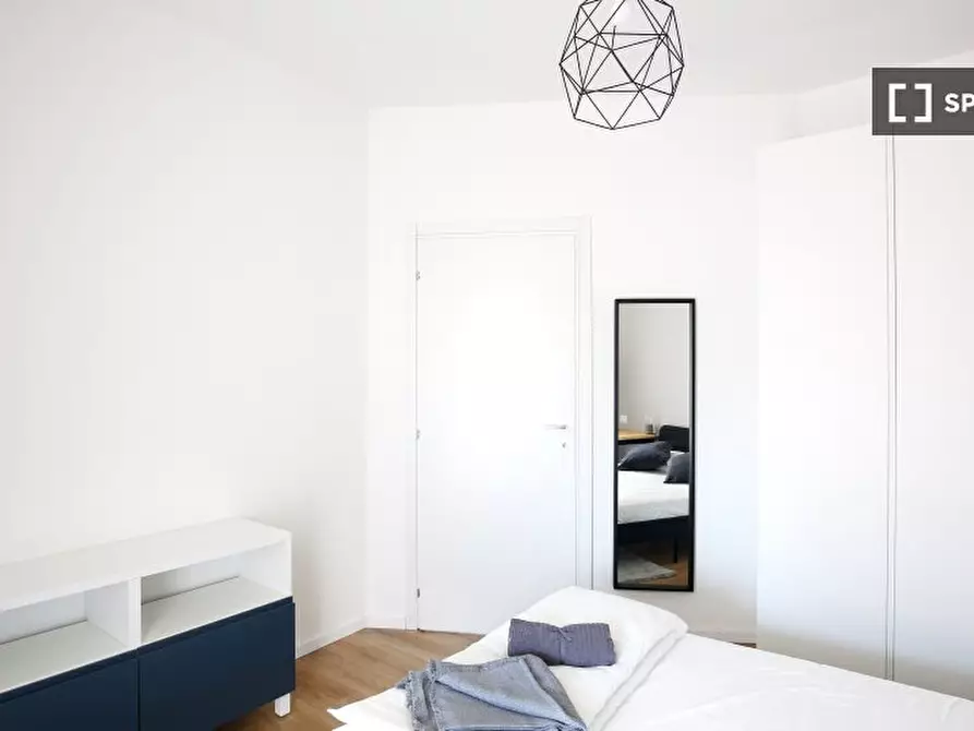 Immagine 5 di Camera condivisa in affitto  in Via Benjamin Constant a Milano