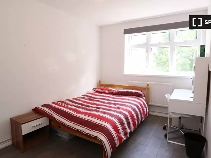 Immagine 10 di Camera condivisa in affitto  in Morant Street a Poplar
