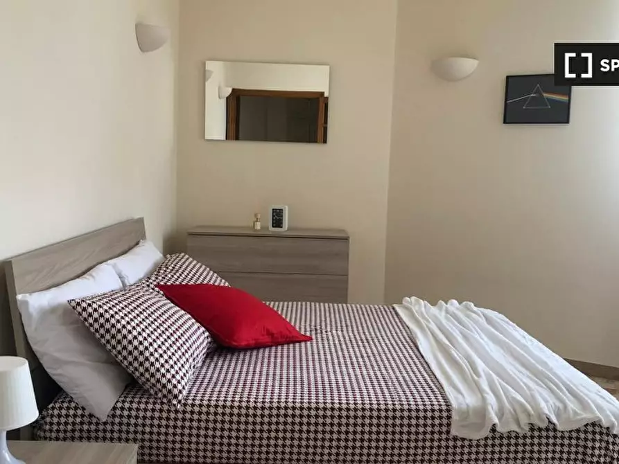 Immagine 2 di Camera condivisa in affitto  in Via Giovan Filippo Mariti a Firenze