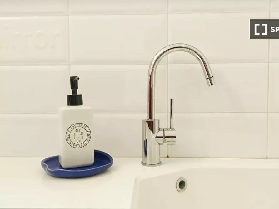 Immagine 9 di Ufficio in affitto  in Via Desenzano a Milano