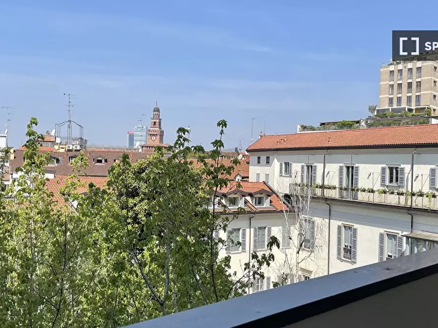 Immagine 18 di Appartamento in affitto  in Via Broletto a Milano
