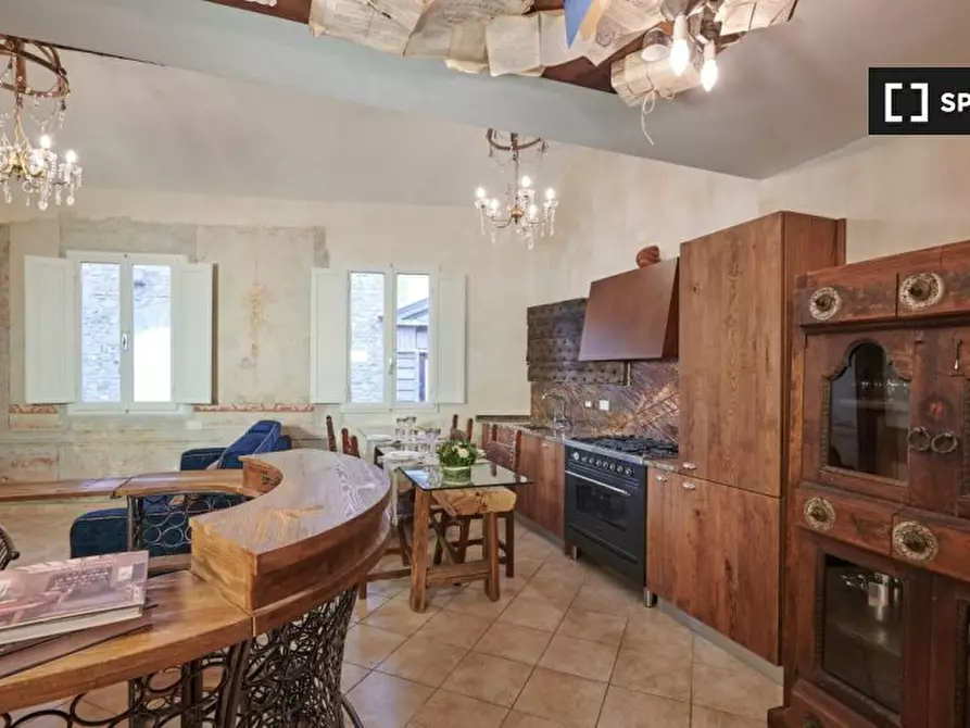 Immagine 2 di Appartamento in affitto  in Via dei Leoni a Firenze