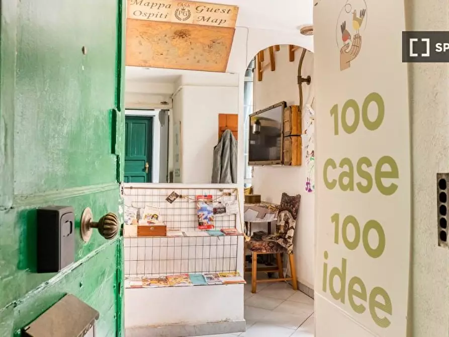 Immagine 7 di Camera condivisa in affitto  in Vico delle Scuole Pie a Genova