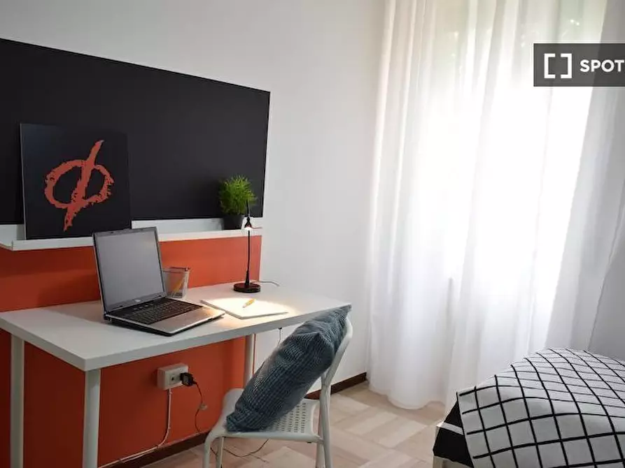 Immagine 2 di Camera condivisa in affitto  in Zadei a Brescia