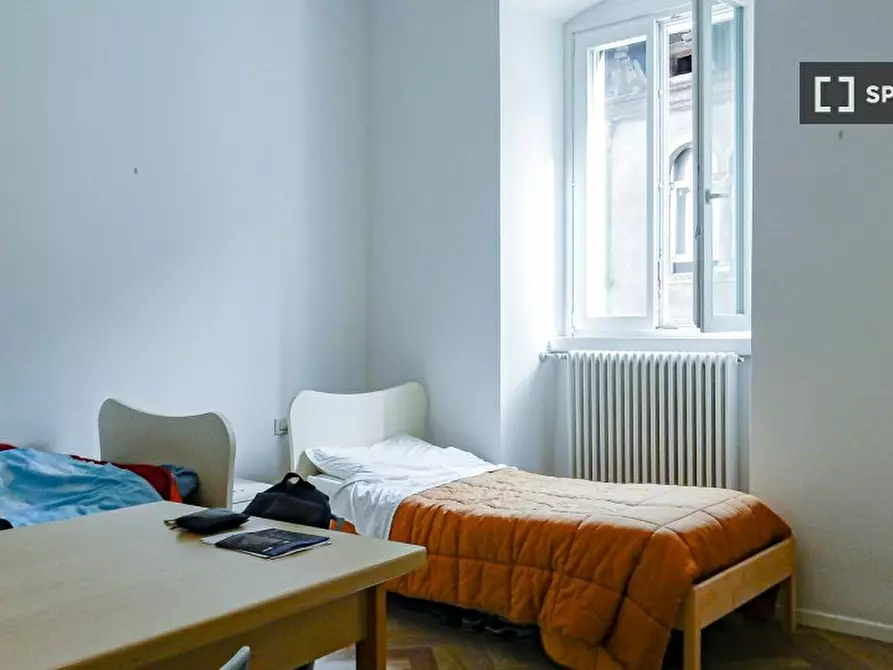 Immagine 1 di Camera condivisa in affitto  in Via Largo Carducci a Trento