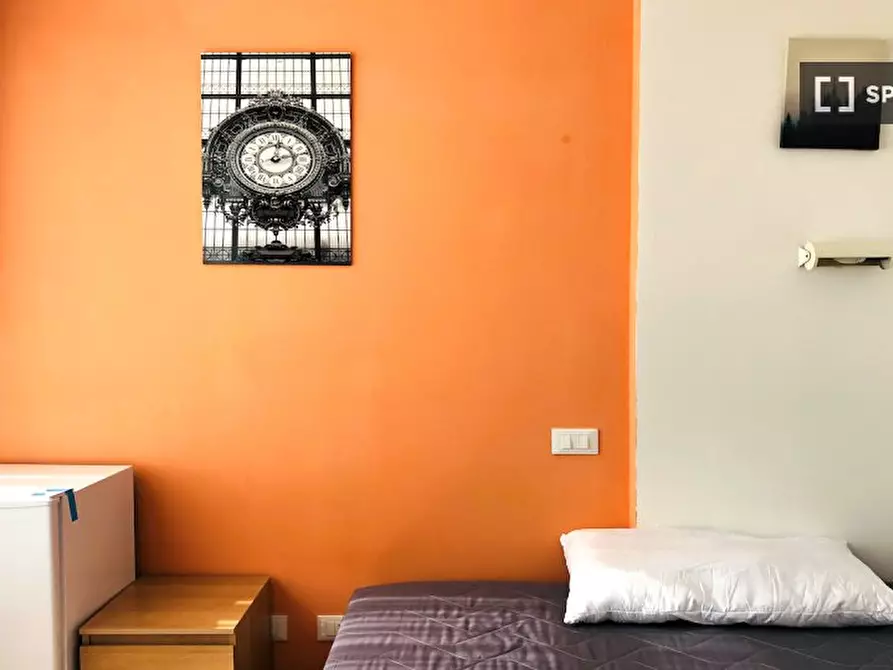 Immagine 1 di Camera condivisa in affitto  in Via Alessandro Brisse a Roma