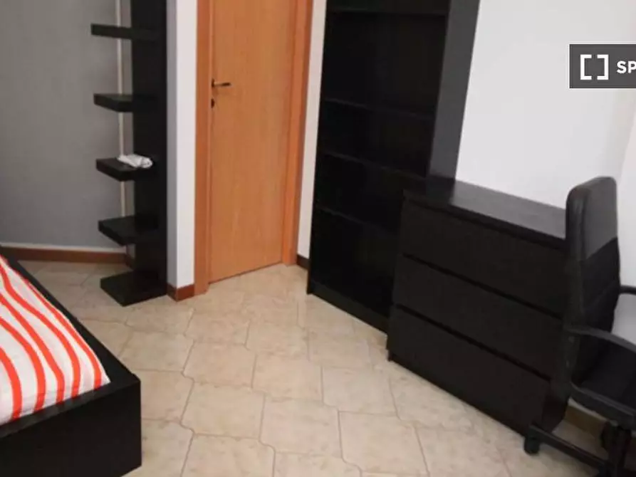 Immagine 4 di Camera condivisa in affitto  in Via Ulisse Salis a Milano