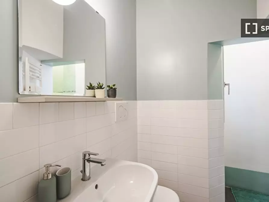 Immagine 11 di Appartamento in affitto  in Via del Colosseo a Roma