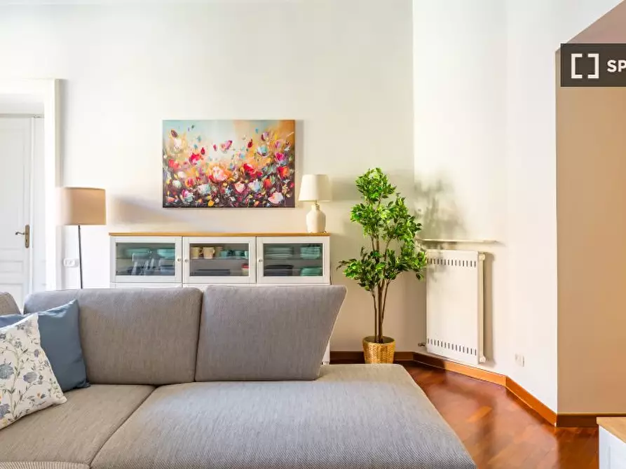 Immagine 13 di Appartamento in affitto  in Via Santa Lucia a Napoli