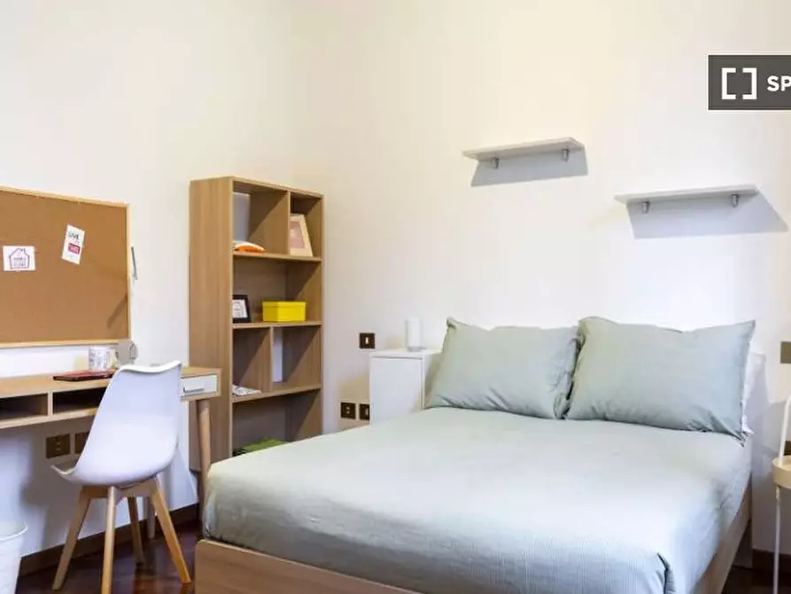 Immagine 2 di Camera condivisa in affitto  in Via Valsugana a Milano