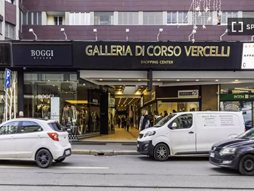 Immagine 12 di Camera condivisa in affitto  in Corso Vercelli a Milano