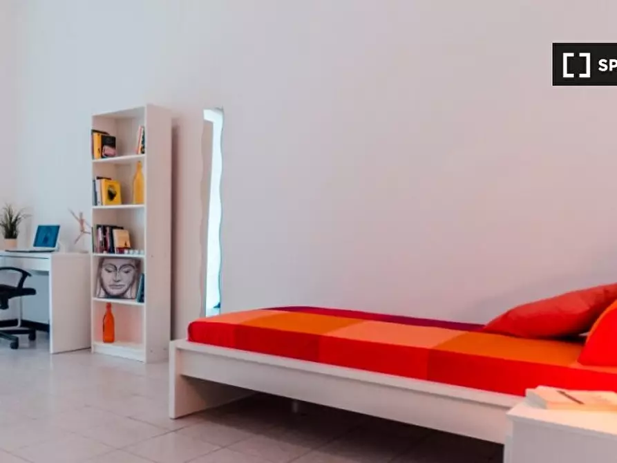 Immagine 1 di Camera condivisa in affitto  in Via Alfonso Bonafous a Torino