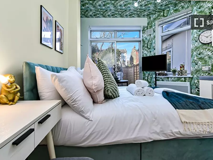 Immagine 4 di Ufficio in affitto  in flat a Hackney