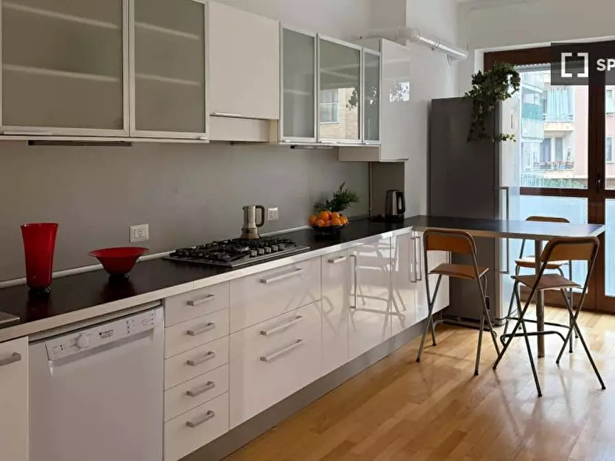 Immagine 1 di Appartamento in affitto  in Via Andrea Solari a Milano