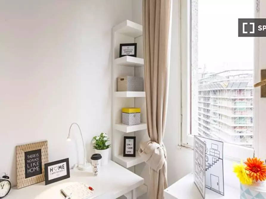 Immagine 4 di Camera condivisa in affitto  in Via Salvatore Barzilai a Milano