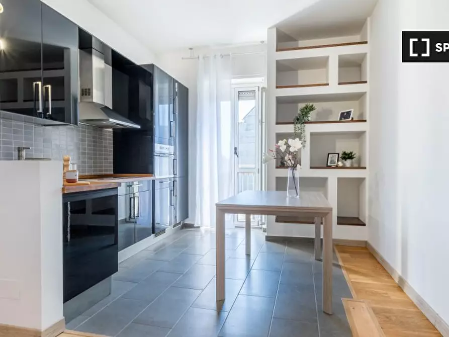 Immagine 8 di Camera condivisa in affitto  in Via Intra a Milano